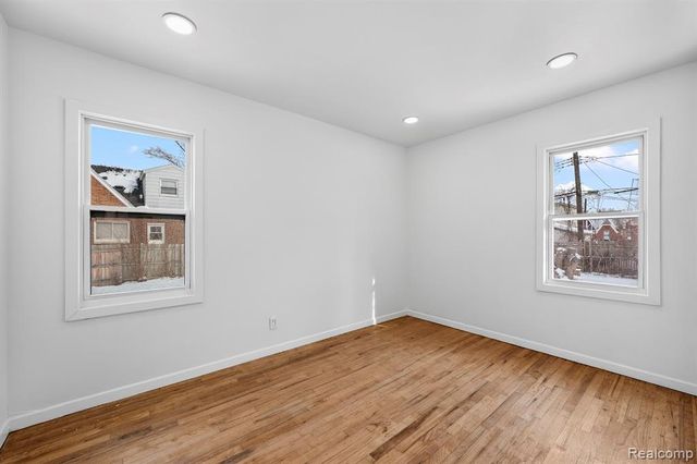 15846 Lesure Street, Detroit, MI 48227