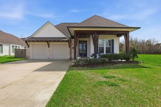 114 Lake Hudson Circle, Thibodaux, LA 70301