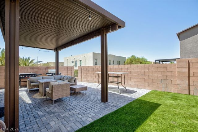 6521 Raven Hall Street, North Las Vegas, NV 89084
