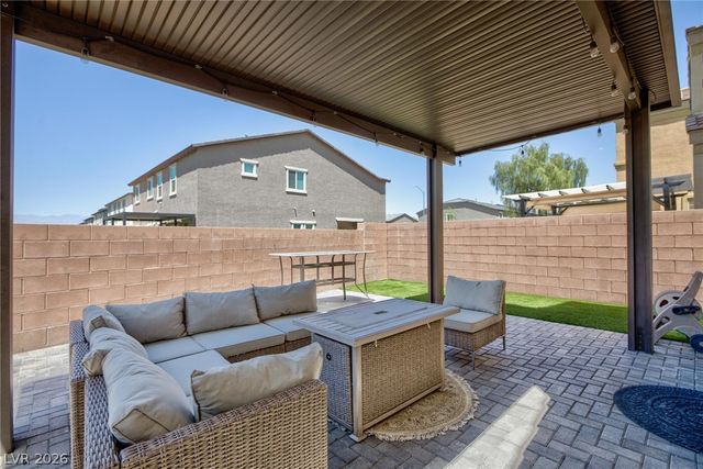 6521 Raven Hall Street, North Las Vegas, NV 89084