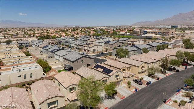 6521 Raven Hall Street, North Las Vegas, NV 89084
