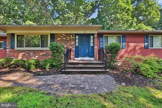 3 BLUEBERRY RD, Shamong, NJ 08088