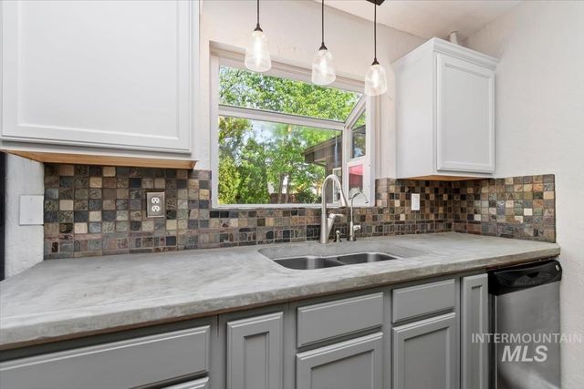 5032 W Wolfe Street, Boise, ID 83706