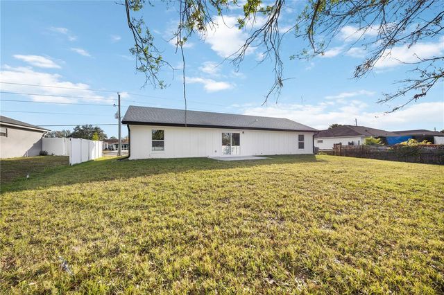 3294 W PRICE BOULEVARD, North Port, FL 34286