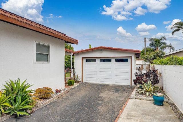 1111 9th St, Imperial Beach, CA 91932