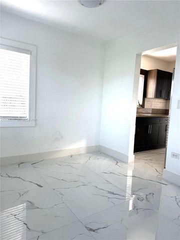 1738 Marseille Dr 4, Miami Beach, FL 33141