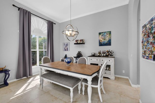 198 Sedona Way, Palm Beach Gardens, FL 33418