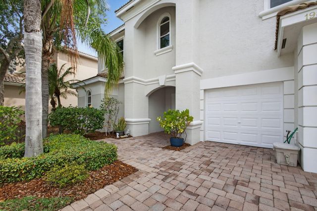198 Sedona Way, Palm Beach Gardens, FL 33418