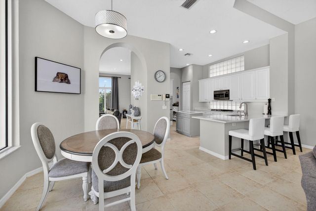 198 Sedona Way, Palm Beach Gardens, FL 33418