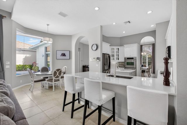 198 Sedona Way, Palm Beach Gardens, FL 33418