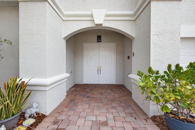 198 Sedona Way, Palm Beach Gardens, FL 33418