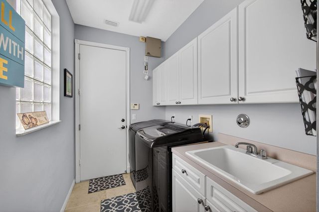 198 Sedona Way, Palm Beach Gardens, FL 33418