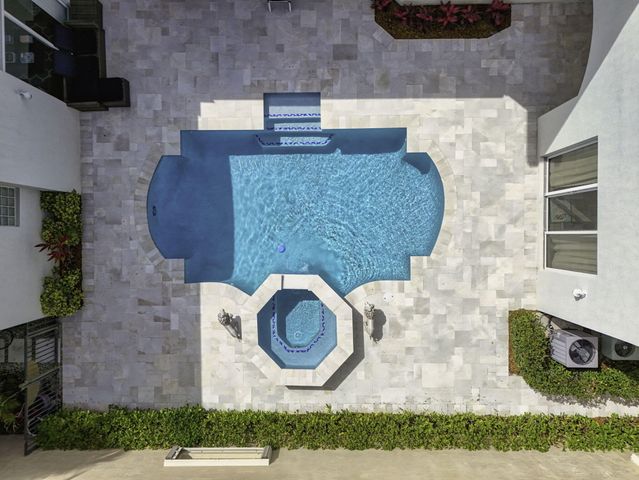 198 Sedona Way, Palm Beach Gardens, FL 33418