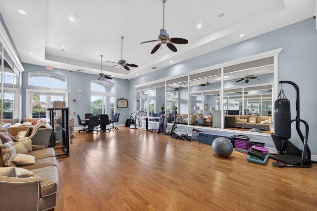 198 Sedona Way, Palm Beach Gardens, FL 33418