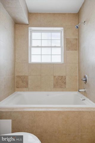 2405 CATHARINE ST, Philadelphia, PA 19146