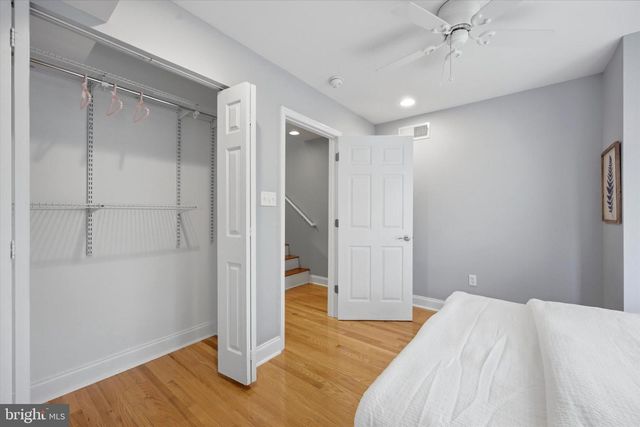 2405 CATHARINE ST, Philadelphia, PA 19146