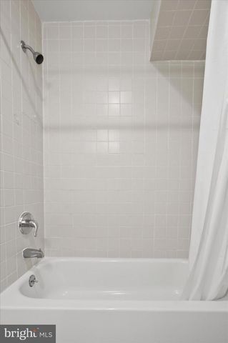 2405 CATHARINE ST, Philadelphia, PA 19146