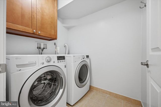 2405 CATHARINE ST, Philadelphia, PA 19146