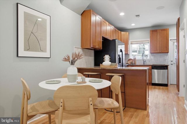 2405 CATHARINE ST, Philadelphia, PA 19146