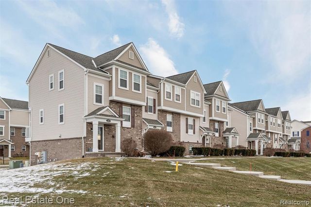 260 Center Boulevard, Wixom, MI 48393