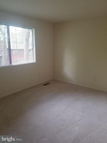 6363 11TH RD N, Arlington, VA 22205