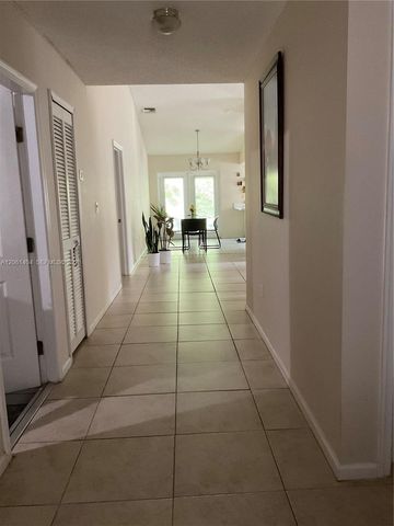 2015 SE 5TH PL 2015, Homestead, FL 33033