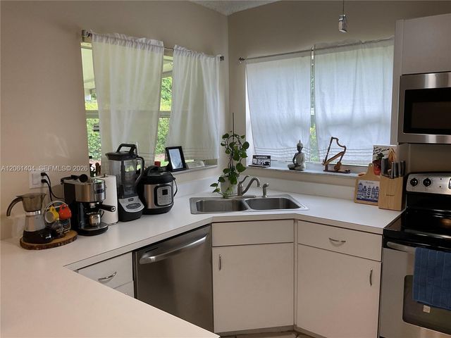 2015 SE 5TH PL 2015, Homestead, FL 33033