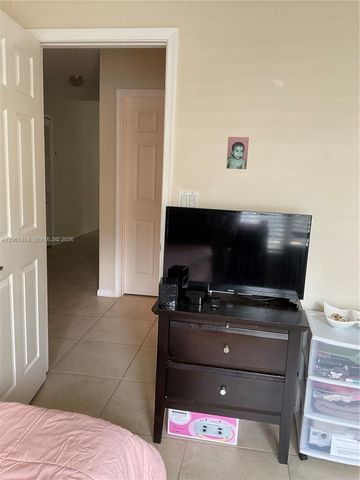 2015 SE 5TH PL 2015, Homestead, FL 33033