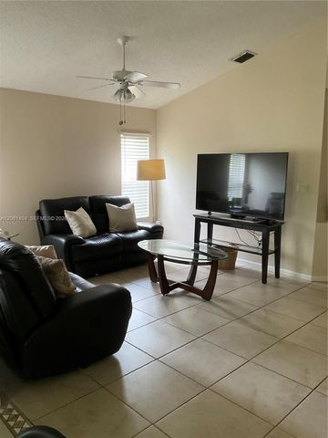2015 SE 5TH PL 2015, Homestead, FL 33033