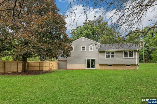 252 Wierimus Road, Hillsdale, NJ 07642