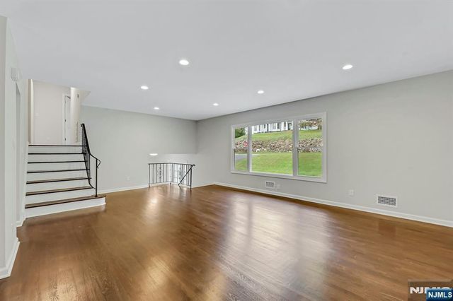 252 Wierimus Road, Hillsdale, NJ 07642
