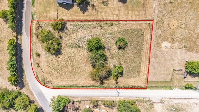 692 County Road 4109, Greenville, TX 75401