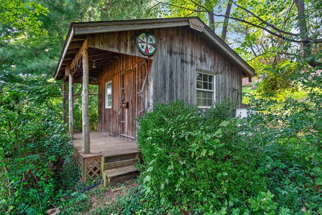 115 Cherry Road, Berea, KY 40403