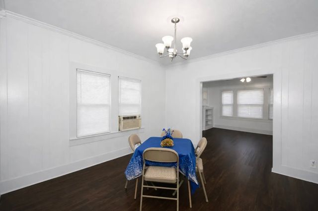 2628 Avenue G, Fort Worth, TX 76105