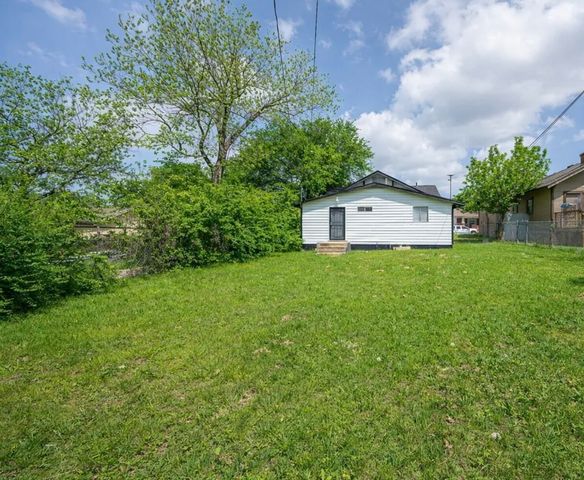 2628 Avenue G, Fort Worth, TX 76105