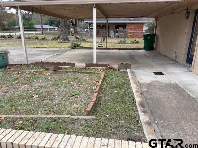 169 Brierwood Drive, Palestine, TX 75801