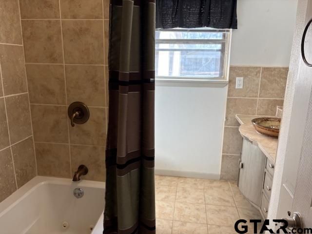 169 Brierwood Drive, Palestine, TX 75801