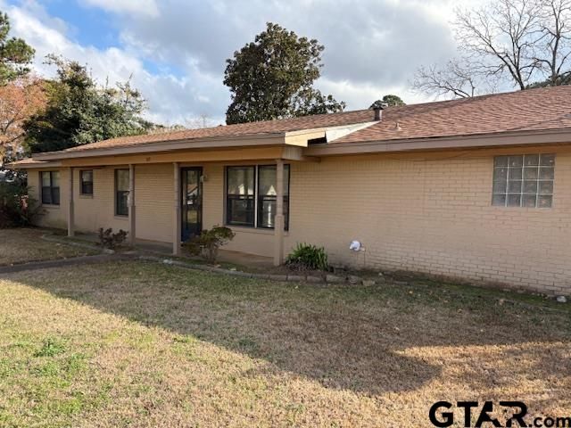 169 Brierwood Drive, Palestine, TX 75801