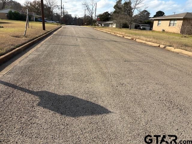 169 Brierwood Drive, Palestine, TX 75801