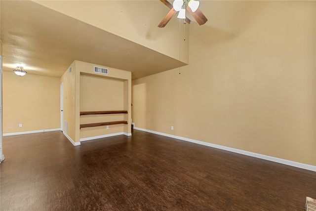 5516 Boca Raton Boulevard 310, Fort Worth, TX 76112