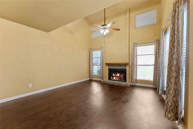 5516 Boca Raton Boulevard 310, Fort Worth, TX 76112