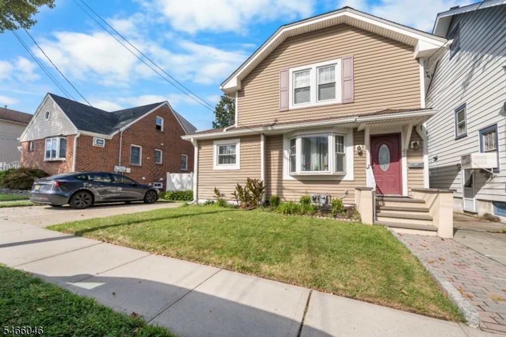 42 Arlington Blvd, North Arlington Boro, NJ 07031 — exterior