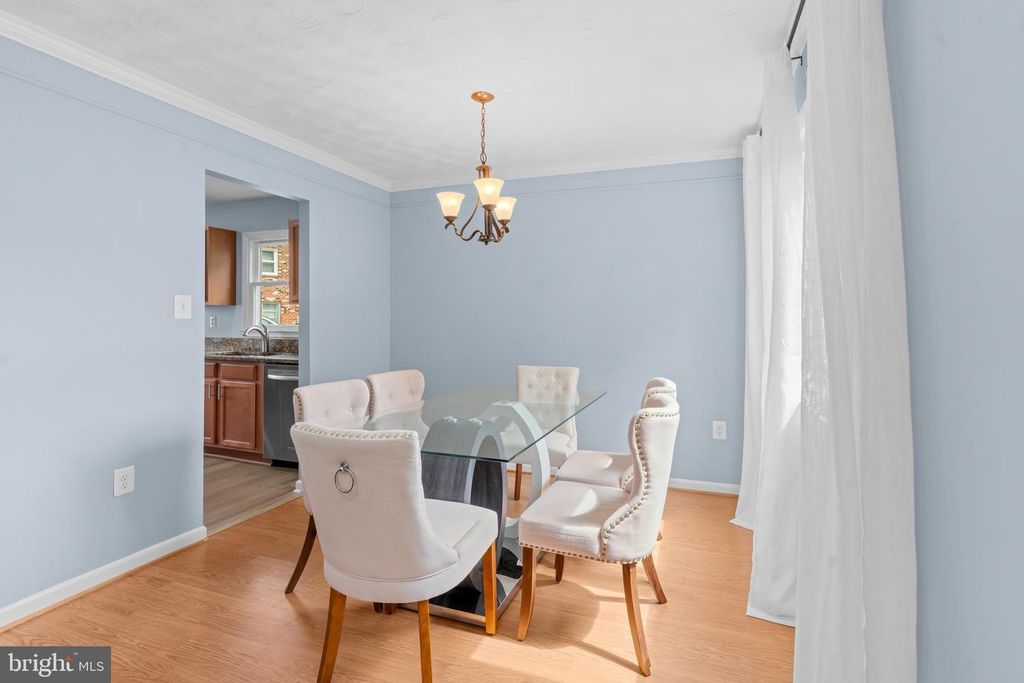 Image 10 of property listing at 9004 MILL CT, Fort Washington, MD 20744