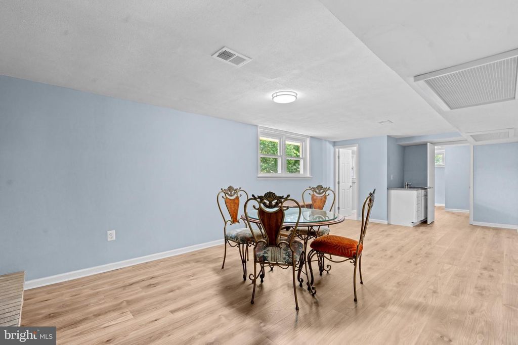 Image 26 of property listing at 9004 MILL CT, Fort Washington, MD 20744
