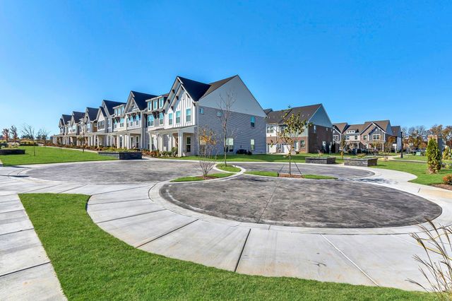 606 Granbury Pvt Drive, Hendersonville, TN 37075