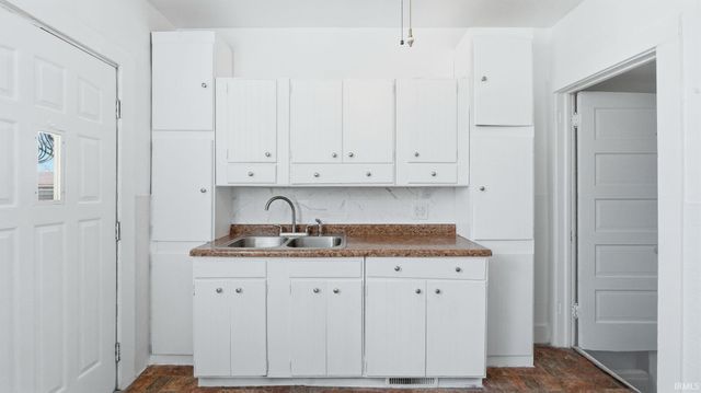 1603 Howell Street, Fort Wayne, IN 46808