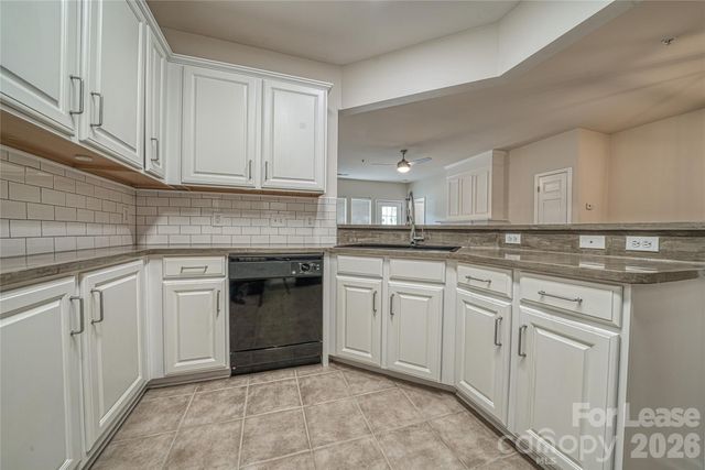 3246 Margellina Drive, Charlotte, NC 28210