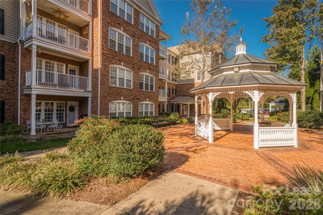 3246 Margellina Drive, Charlotte, NC 28210