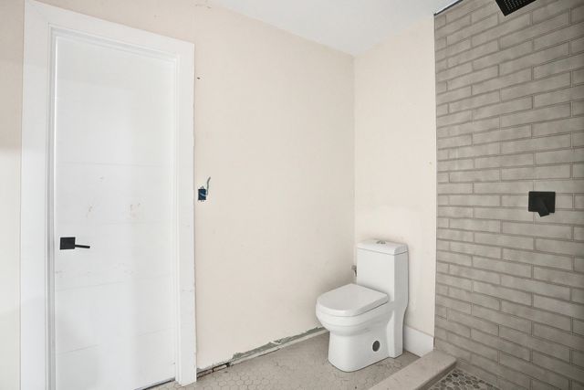 343 Layne Boulevard, Hallandale Beach, FL 33009