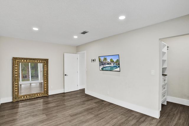 343 Layne Boulevard, Hallandale Beach, FL 33009